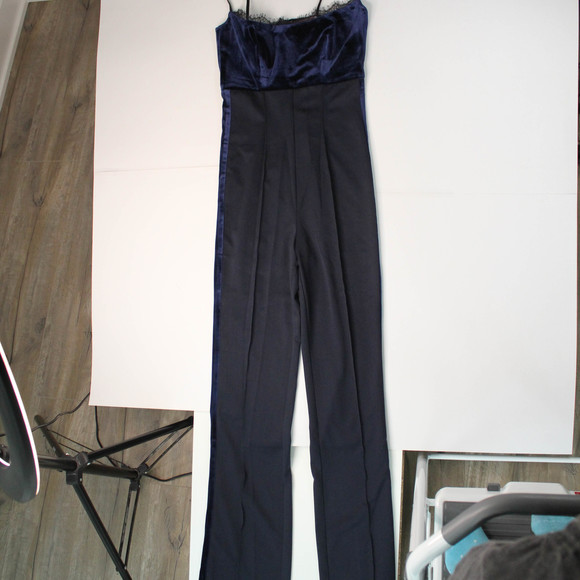 Dulcis Shop Velvet Bodice with Eyelet Lace Velvet Piped Pant Jumpsuit - Picture 5 of 14